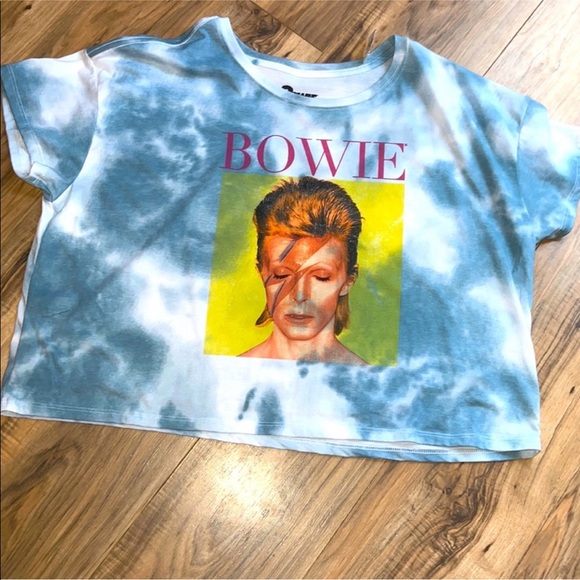 NWT Licensed Rock Star Graphic Cropped T-Shirt for Women 🎸 - Picture 10 of 10